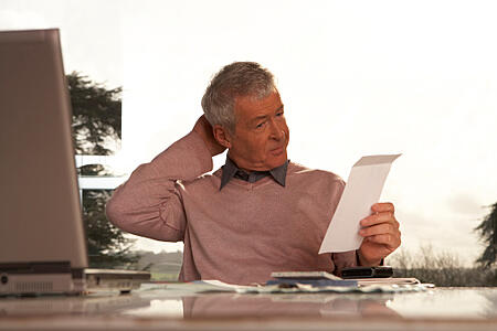 man confused about lead generating websites